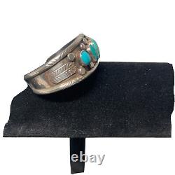 Bracelet manchette en argent et en turquoise des Amérindiens Navajo, vintage