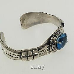 Bracelet manchette en argent sterling avec topaze bleue, Navajo américain Russell Sam