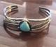 Bracelet Manchette Vintage Navajo En Argent Massif 925 Et Turquoise &agrave; Motifs De Plumes