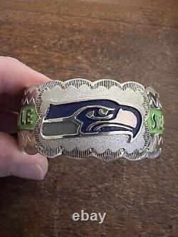 Bracelet pour femme amérindienne Navajo de la NFL Seattle Seahawks Cuff #A Éblouissant