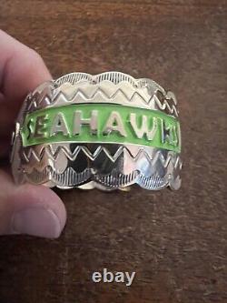 Bracelet pour femme amérindienne Navajo de la NFL Seattle Seahawks Cuff #A Éblouissant