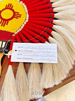 Bustle en crin de cheval amérindien avec perles, régalia navajo rouge et jaune