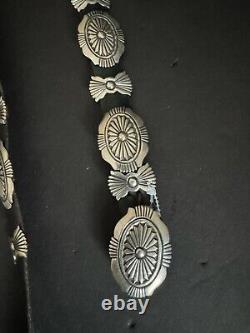 Ceinture concho en argent sterling navajo amérindien. Signée