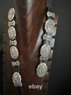 Ceinture concho en argent sterling navajo amérindien. Signée