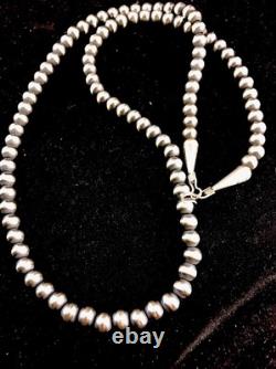 Collier Navajo avec perles en argent sterling de 5 mm et fermoir en cône à 24 crochets et œil