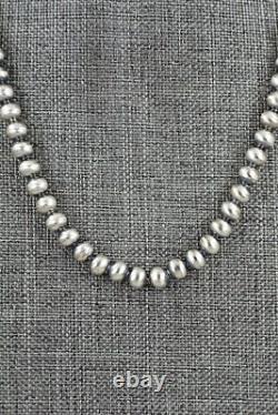 Collier Navajo en argent sterling 14 perles Bryannen Halwood