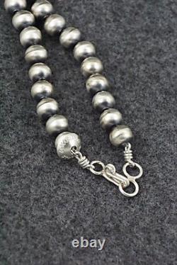 Collier Navajo en argent sterling 14 perles Bryannen Halwood