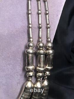 Collier à 3 rangs de perles de baril en argent sterling vintage de style amérindien navajo