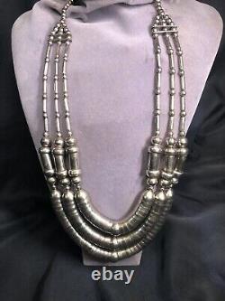 Collier à 3 rangs de perles de baril en argent sterling vintage de style amérindien navajo
