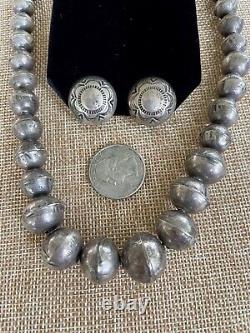 Collier de perles NAVAJO amérindien en argent sterling gradué, Vtg, avec boucles d'oreilles 17.