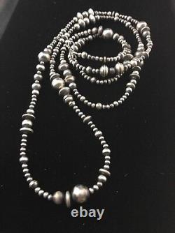 Collier de perles Navajo longues de 48 pouces en argent sterling et perles mélangées amérindiennes