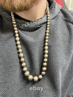 Collier de perles navajo amérindiennes. Argent sterling 925 125G 30 perles