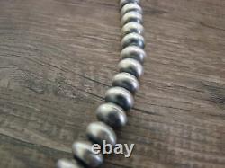 Collier en perles Navajo en argent sterling américain natif de 21 pouces par Halwood
