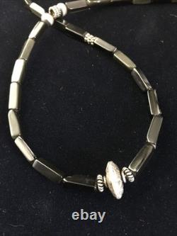 Collier en perles d’onyx noir navajo amérindien 18 10003