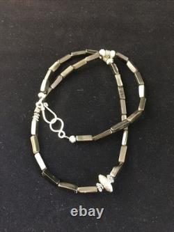 Collier en perles d’onyx noir navajo amérindien 18 10003