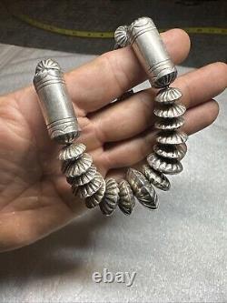 Collier en perles en tube en argent sterling Navajo Amérindien fait main estampillé à la main