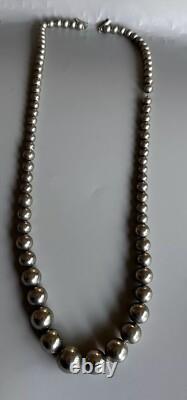 Collier en perles graduées en argent navajo amérindien de 30 pouces / 20 mm fait à la main