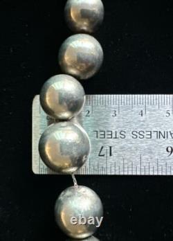 Collier en perles graduées en argent navajo amérindien de 30 pouces / 20 mm fait à la main