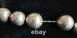 Collier en perles graduées en argent navajo amérindien de 30 pouces / 20 mm fait à la main