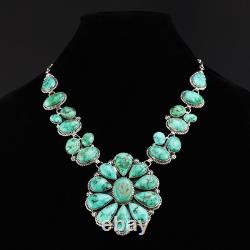 Collier en turquoise de la vallée émeraude navajo par Della Wylie
