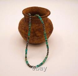 Collier ras du cou Navajo en perles de turquoise Kingman roulées et perles de Navajo Pearl 18