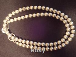 Collier rond lisse amérindien Navajo en perles en argent sterling 24 pouces