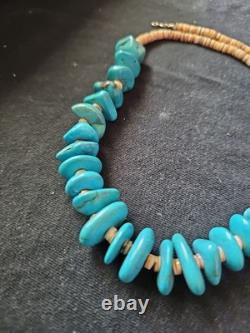 Collier vintage amérindien Navajo en turquoise avec perles Heishi