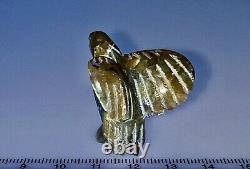 Fétiche d'aigle en pierre de labradorite sculptée par un Amérindien Navajo, Amos Pino.