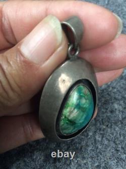 Magnifique pendentif Navajo amérindien en argent sterling avec boîte d’ombre et turquoise