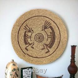 Panier Kokopelli Pictural enroulé Navajo amérindien de 15 pouces de diamètre fait main