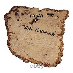 Peinture vintage amérindienne navajo du danseur Kachina du soleil Tawa sur une planche de bois signée.