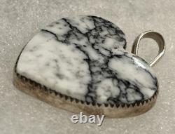 Pendentif Navajo Amérindien signé JAG Pendentif en Turquoise Bison Blanc Zuni