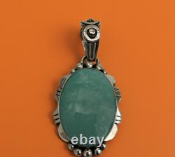 Pendentif Navajo amérindien Leroy Silver en argent sterling et turquoise Kingman