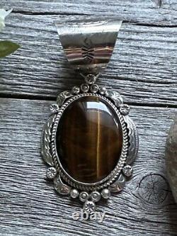 Pendentif en argent sterling Navajo amérindien avec œil de tigre marron RY