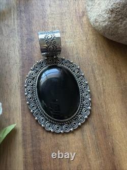 Pendentif en argent sterling Navajo amérindien avec onyx noir, cadeau d'Etta Enditto