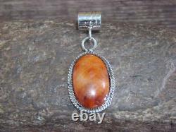 Pendentif en argent sterling et huître épineuse amérindien Navajo par Yazzie