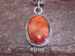 Pendentif en argent sterling et huître épineuse amérindien Navajo par Yazzie