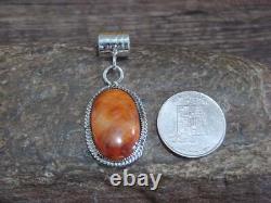 Pendentif en argent sterling et huître épineuse amérindien Navajo par Yazzie