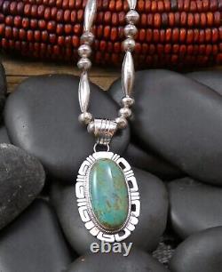 Pendentif en argent sterling et turquoise amérindien Navajo et perles en argent.