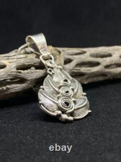 Pendentif en plumes en argent sterling traditionnel amérindien Navajo avec chaîne de 20 pouces