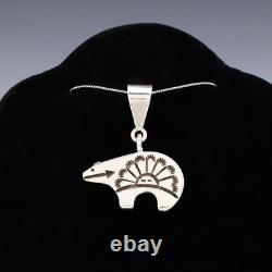 Pendentif ours en argent sterling Navajo amérindien par Norman Woody