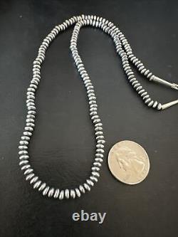 Perle Navajo en argent sterling en forme de saucer, enfilée à la main, 5mm, collier de 20 pouces 60520