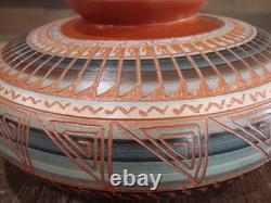 Poterie navajo amérindienne gravée et peinte à la main, roi