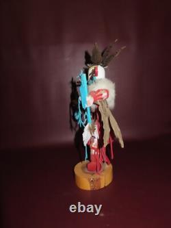 Poule colibri amérindienne Navajo sculptée en bois plume fourrure cuir poupée Kachina