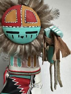 Poupée Kachina de danseur du soleil Navajo amérindien, signée par l'artiste, vintage, haute de 14 pouces