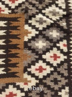 Tapis Navajo vintage tissé à la main, magnifique tapis amérindien 60,6x32,2 pouces