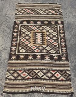 Tapis Navajo vintage tissé à la main, magnifique tapis amérindien 60,6x32,2 pouces