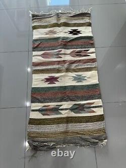 Tapis couverture en laine tissé à la main Navajo antique indien d'Amérique 58 X 26 LIRE