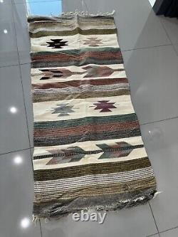Tapis couverture en laine tissé à la main Navajo antique indien d'Amérique 58 X 26 LIRE