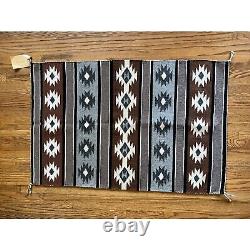 Tapis moyen vintage gris aztec sud-ouest amérindien navajo Chinle 40x26